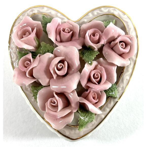 Heart Shaped Floral Porcelain Music Box For Mom Plays “Waltz Of The Flowers” - Picture 3 of 7